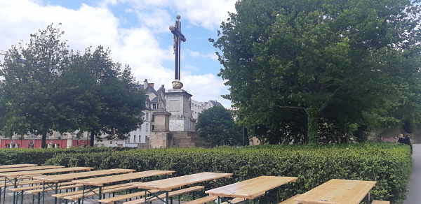 Terrasse Croix de la Mission