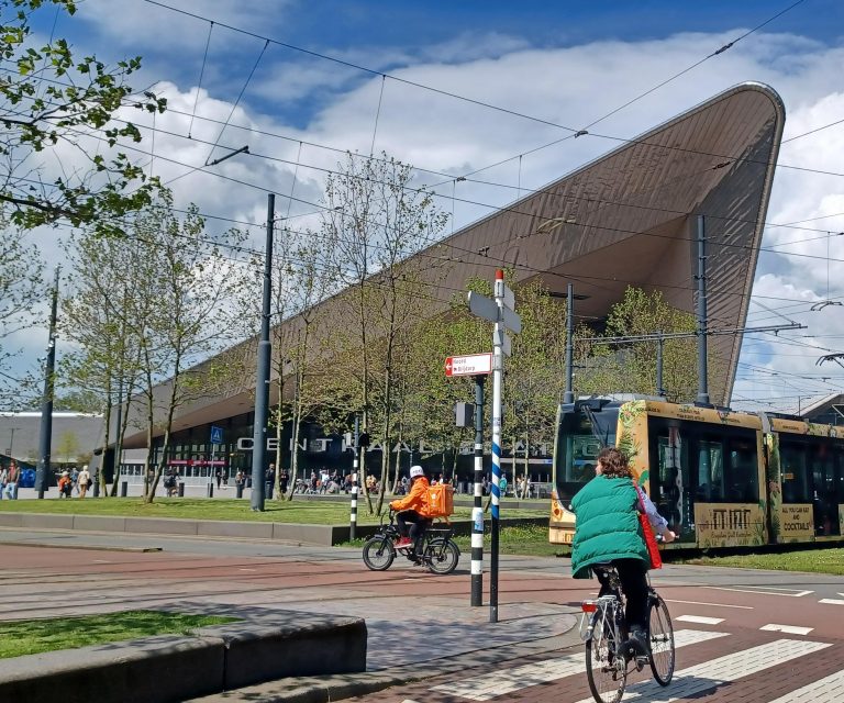 Rotterdam4-gare --20230512_140705